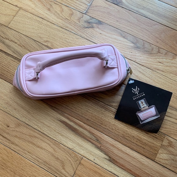 Intimately Beckham perfume small bag - Picture 2 of 7